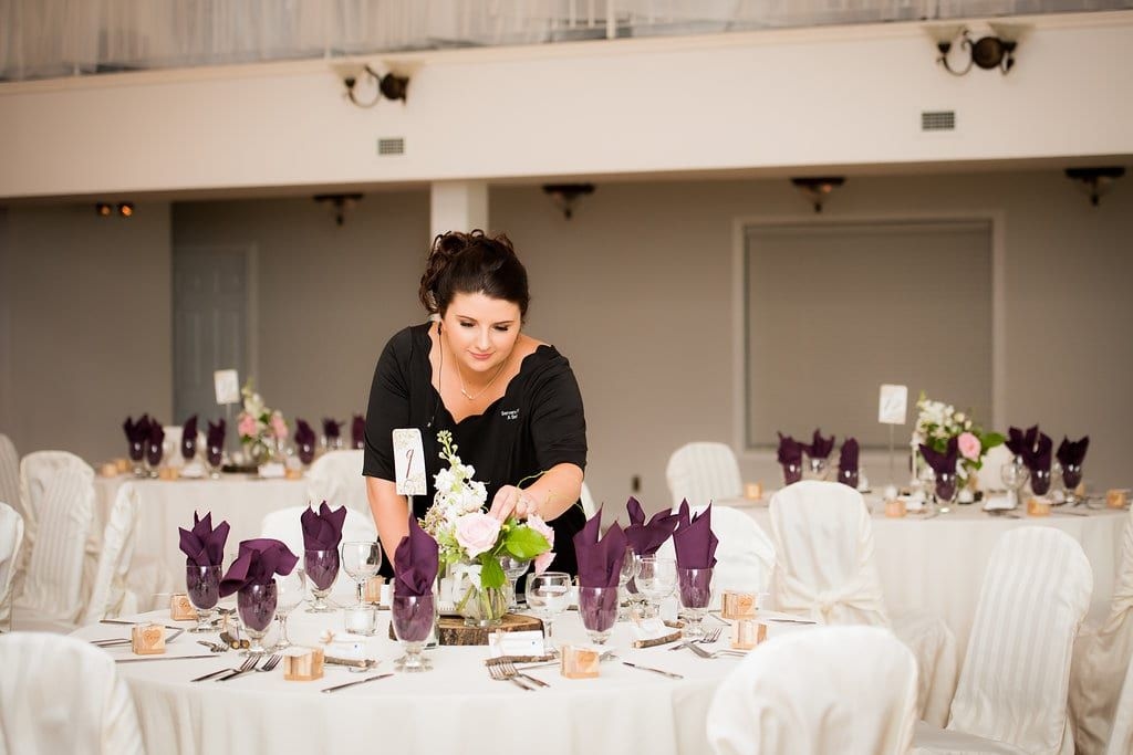 Servers with a Smile - www.theweddingring.ca - listings -