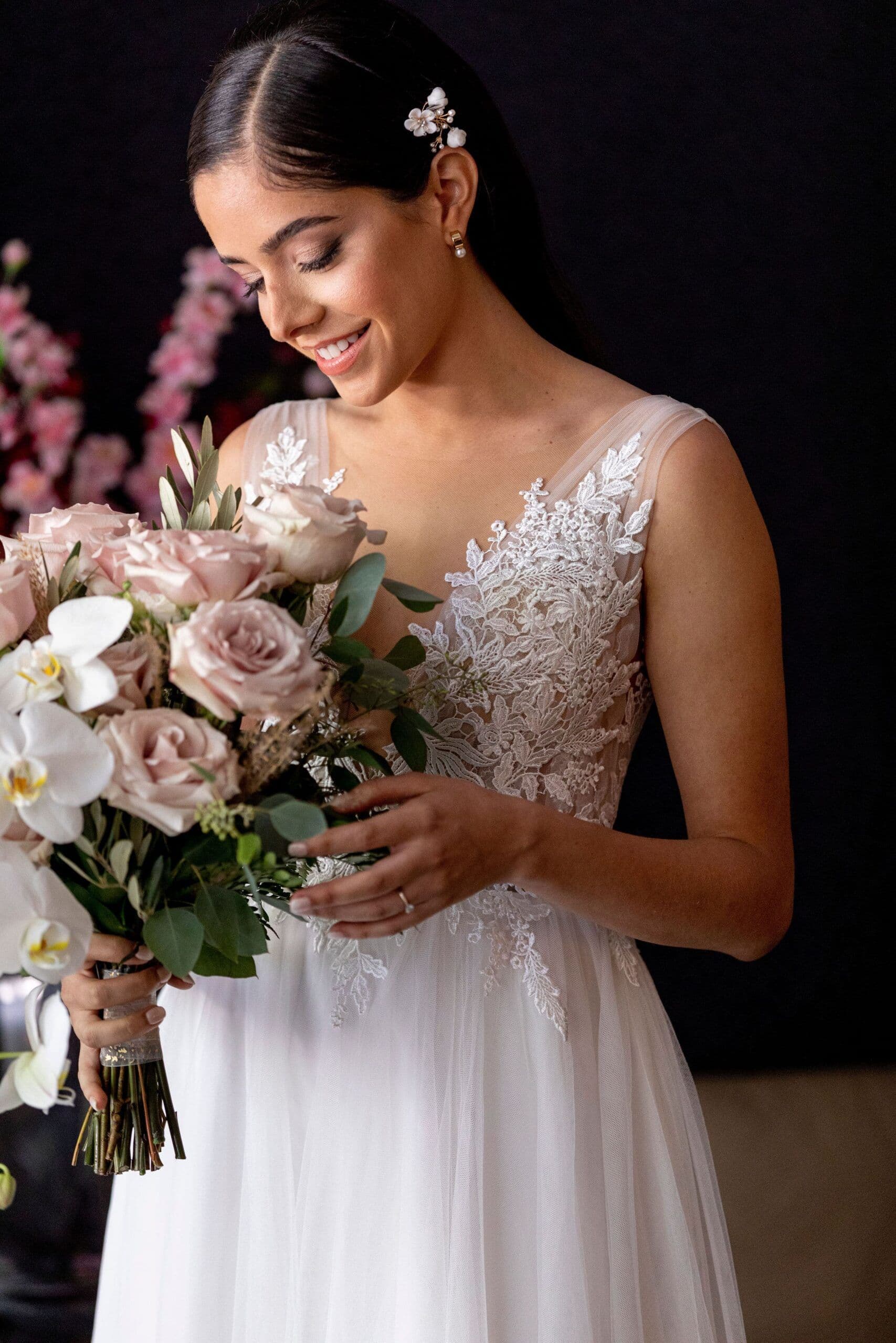 Flowers &amp; Flowers - www.theweddingring.ca - listings -
