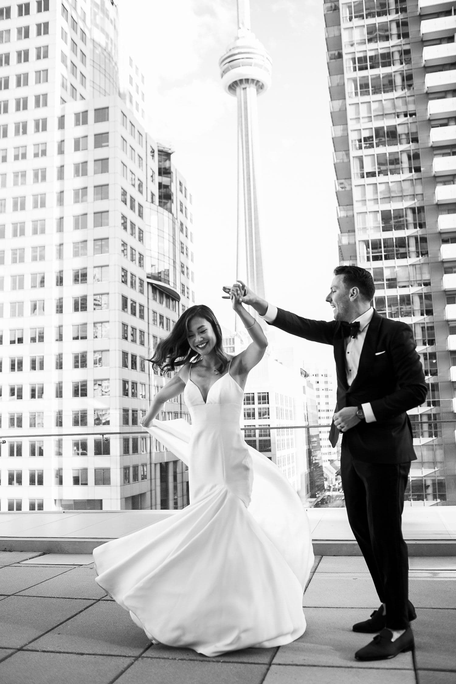 Zsuzsi Pal Photography - www.theweddingring.ca - listings -