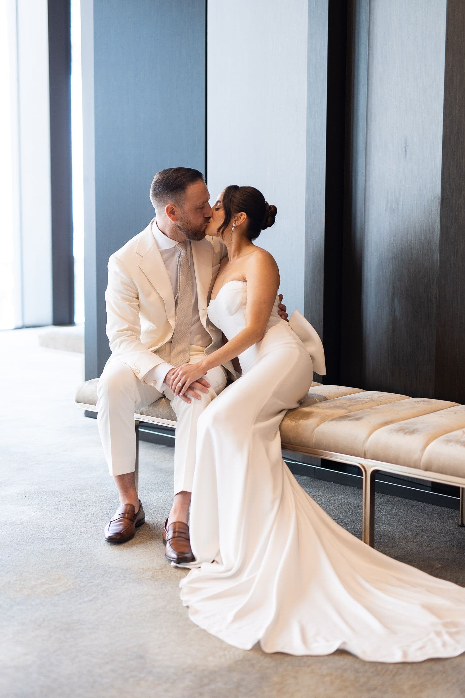 Zsuzsi Pal Photography - www.theweddingring.ca - listings -