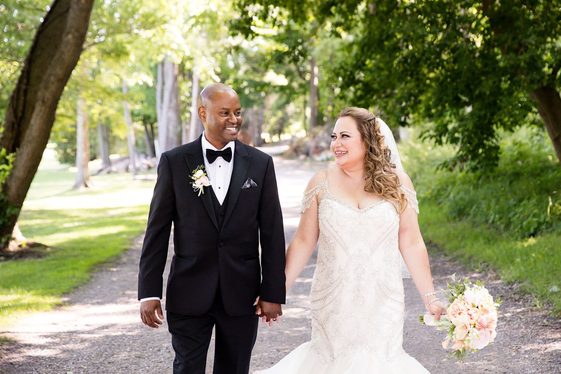 Woodgate Photography & Videography - www.theweddingring.ca - listings -