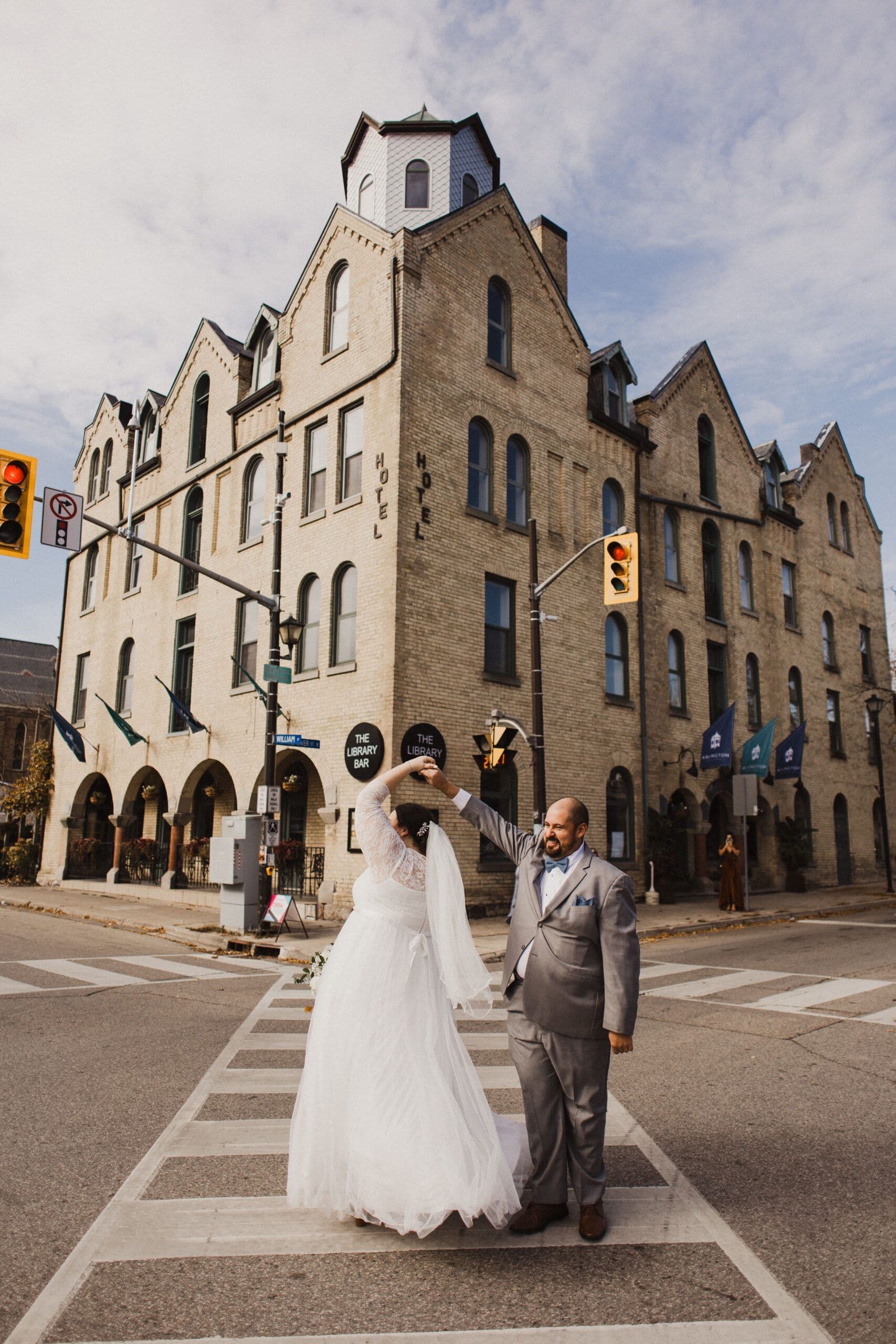 Jo Boucher Photography | Ontario Wedding Photographer - www.theweddingring.ca - listings -