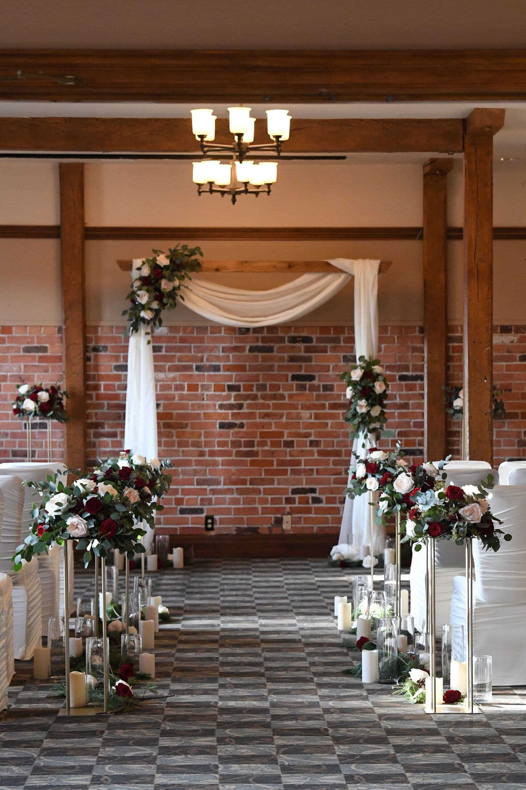 A Night to Remember | Wedding Decor & Flowers - www.theweddingring.ca - listings -