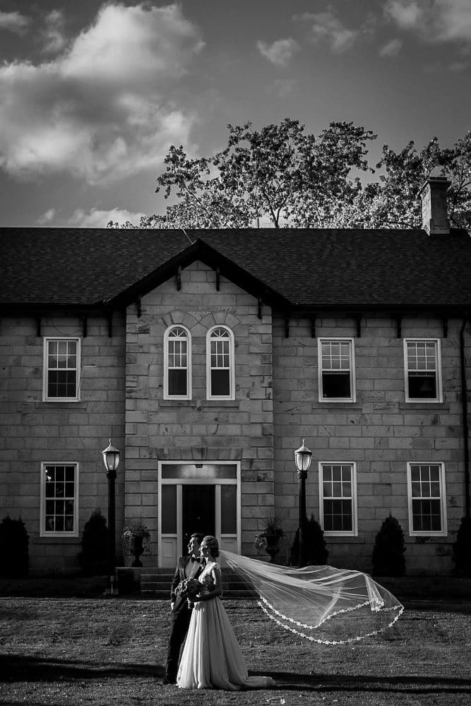 Frances Morency Photography - www.theweddingring.ca - listings -