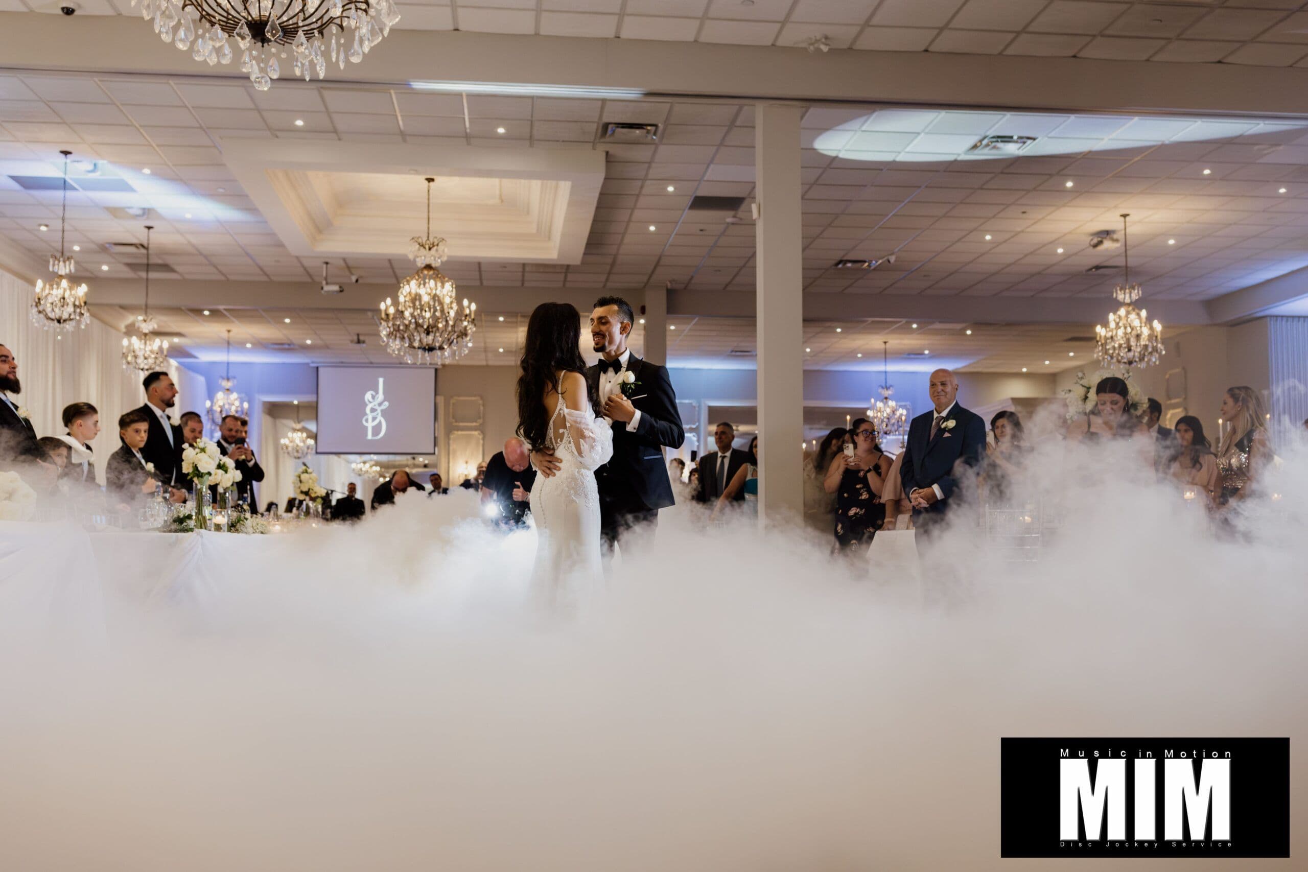Music In Motion DJ Service - www.theweddingring.ca - listings -
