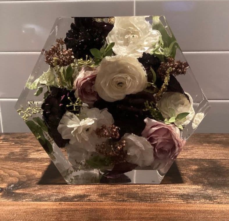 Wedding Bouquet Preservation in Resin – K &amp; M Creations - www.theweddingring.ca - listings -