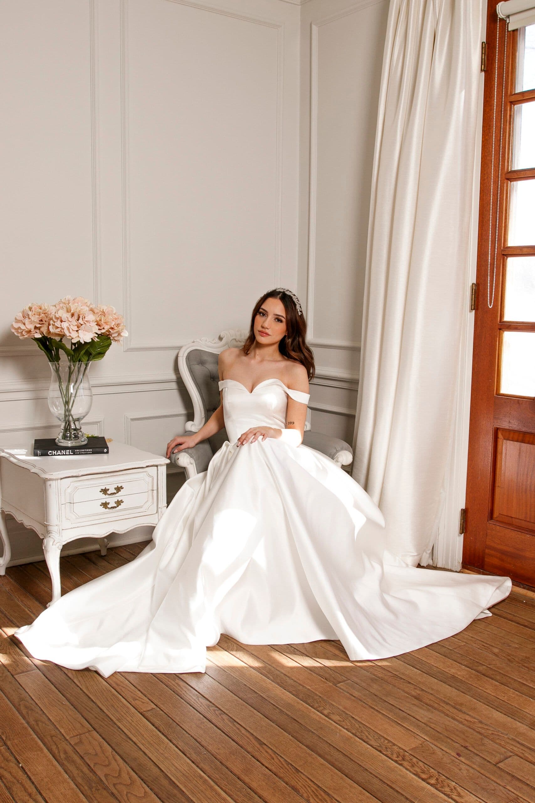 Luxe Collection Bridal Boutique - Luxury Bridal Boutique in Brampton – Curated Wedding Dress Collection by Canadian Bridal Designers - www.theweddingring.ca - listings -