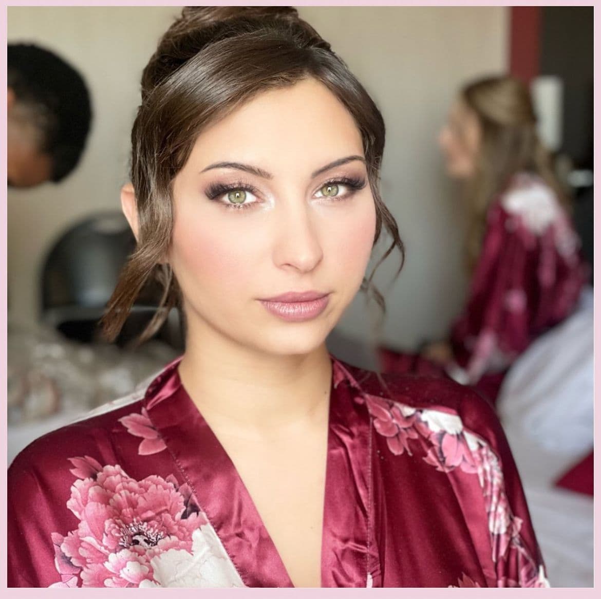 PRETTY IN PINK MOBILE MAKEUP &amp; HAIR - www.theweddingring.ca - listings -