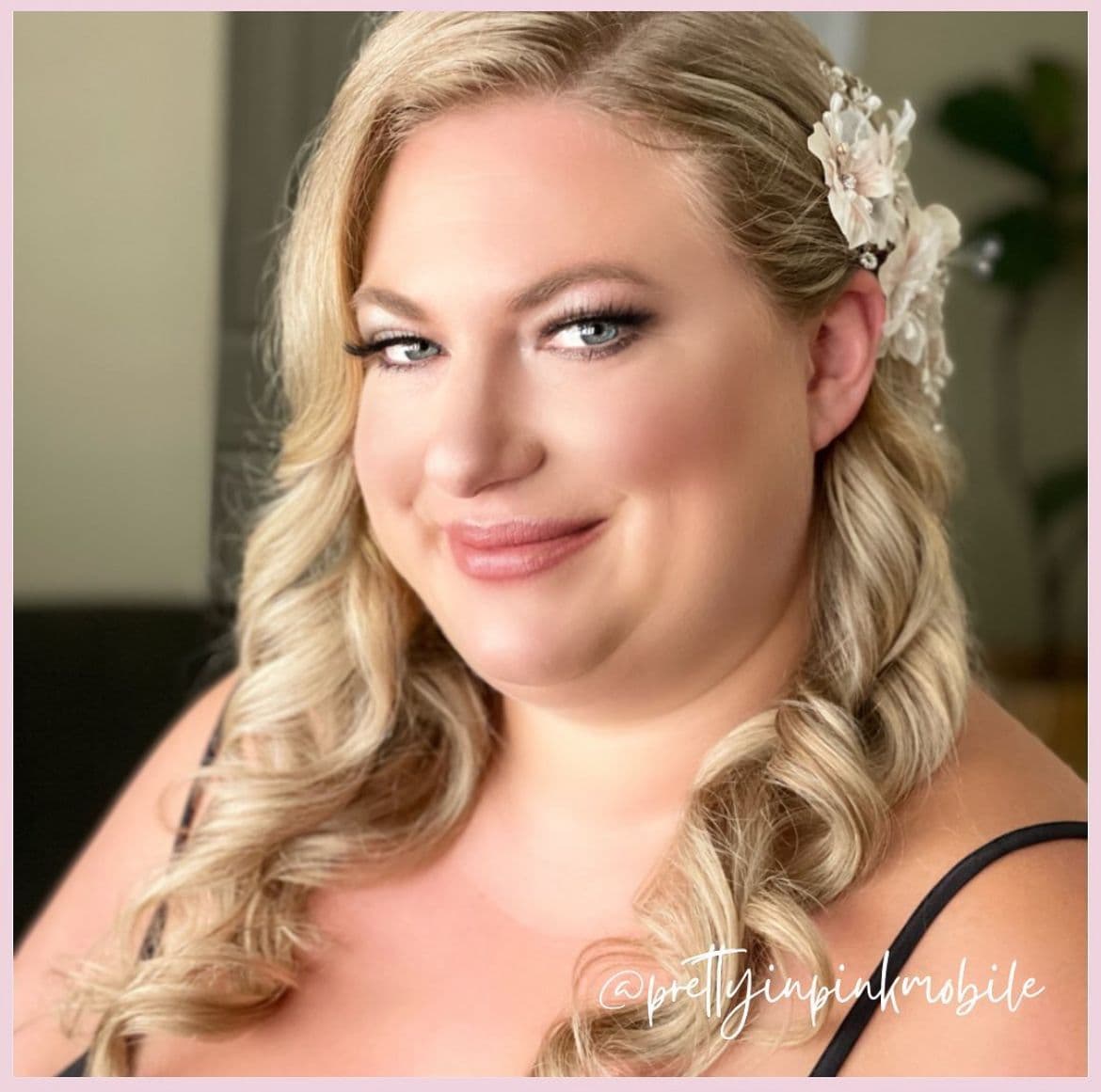 PRETTY IN PINK MOBILE MAKEUP &amp; HAIR - www.theweddingring.ca - listings -
