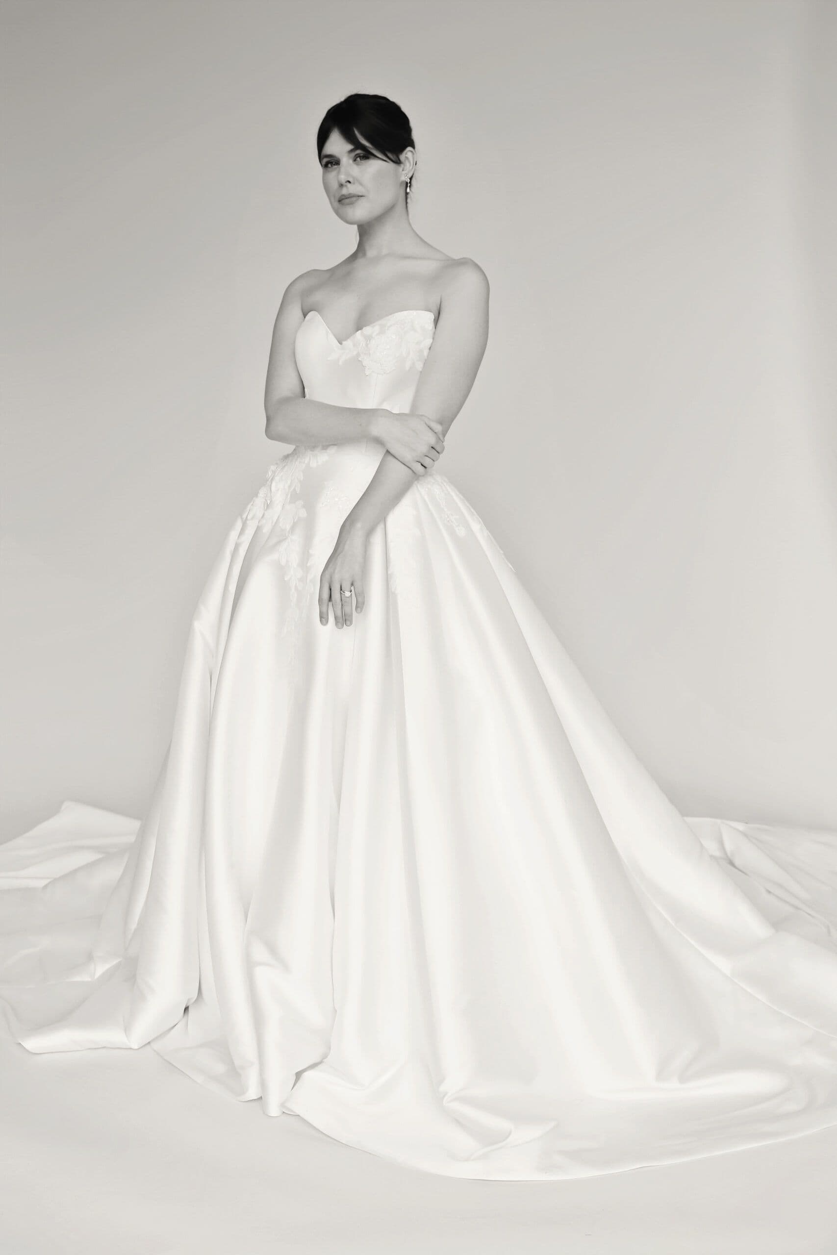 updatedtwr - Mon Bijou Bride - www.theweddingring.ca - twr listings