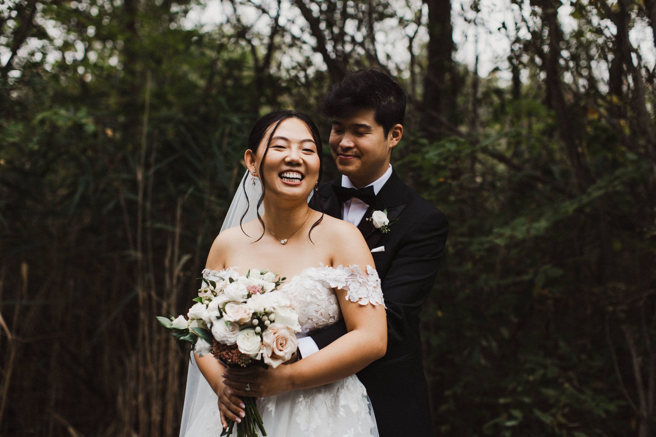 Jo Boucher Photography | Ontario Wedding Photographer - www.theweddingring.ca - listings -