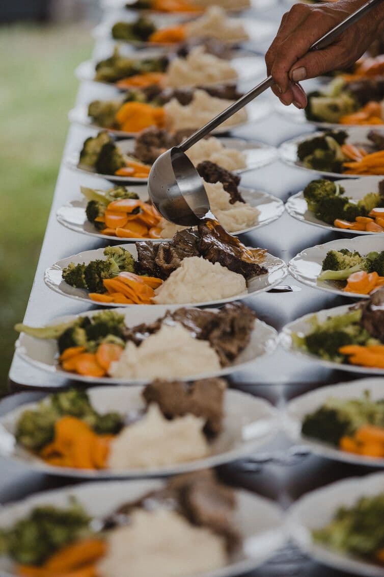 Auld Reekie Lodge, Lakeside destination venue in Northeastern Ontario - www.theweddingring.ca - listings -