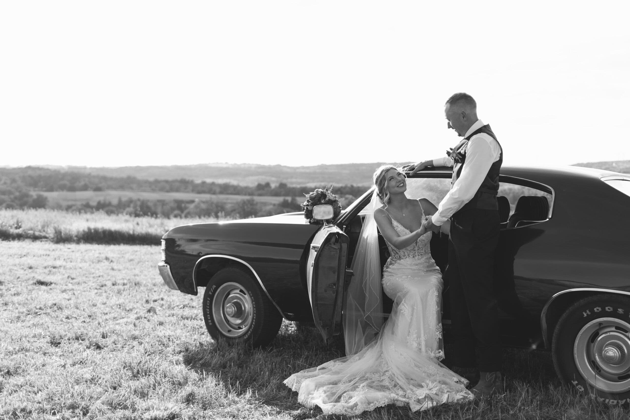 Alana Maria Photography - www.theweddingring.ca - listings -