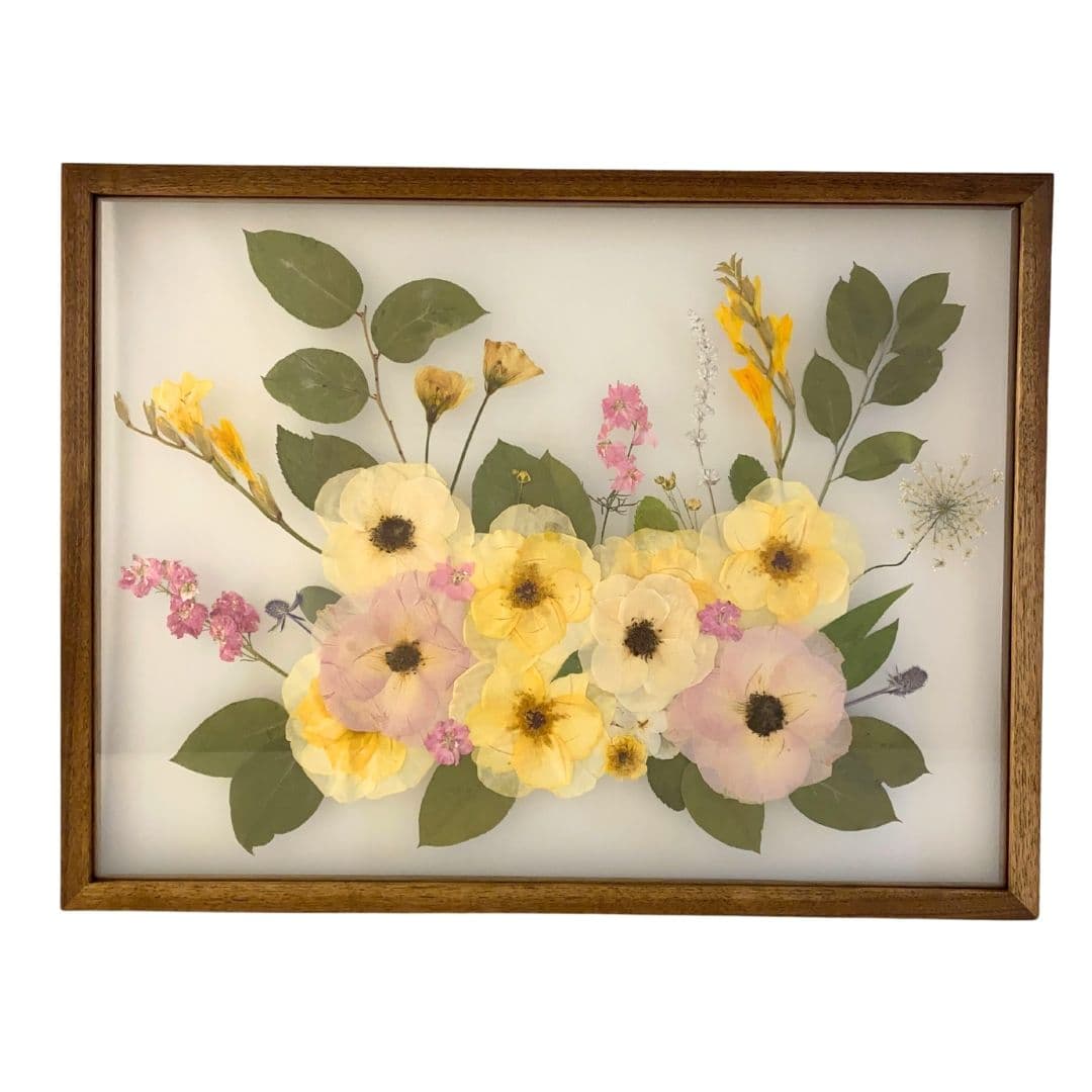 Wedding Bouquet Preservation – Petite Pressed Petals - www.theweddingring.ca - listings -