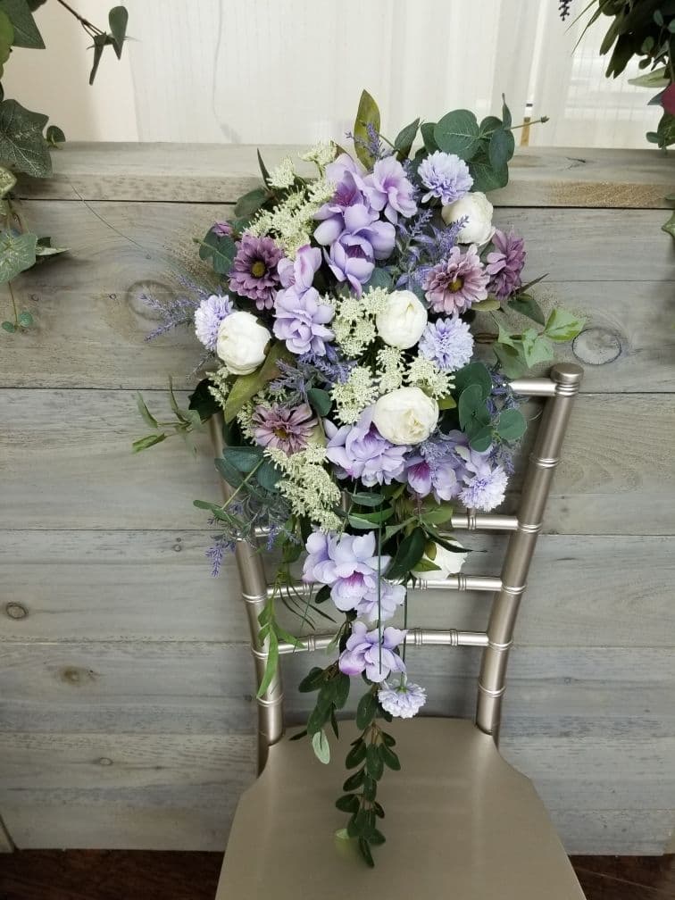 Floral Envy Silk Rentals - www.theweddingring.ca - listings -