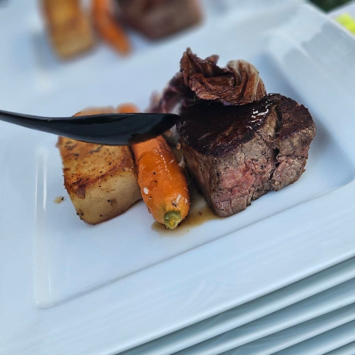 Guelph wedding catering 2025 with Belly and the Beast - www.theweddingring.ca - listings -