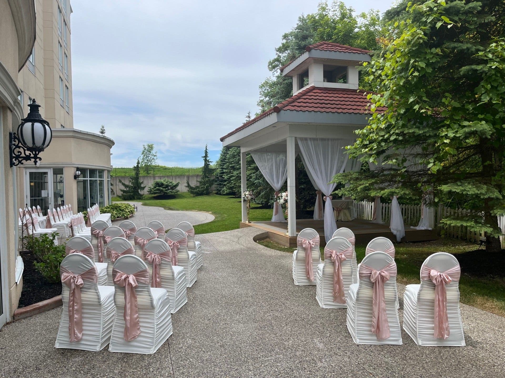Hilton Garden Inn Niagara-on-the-Lake - www.theweddingring.ca - listings -