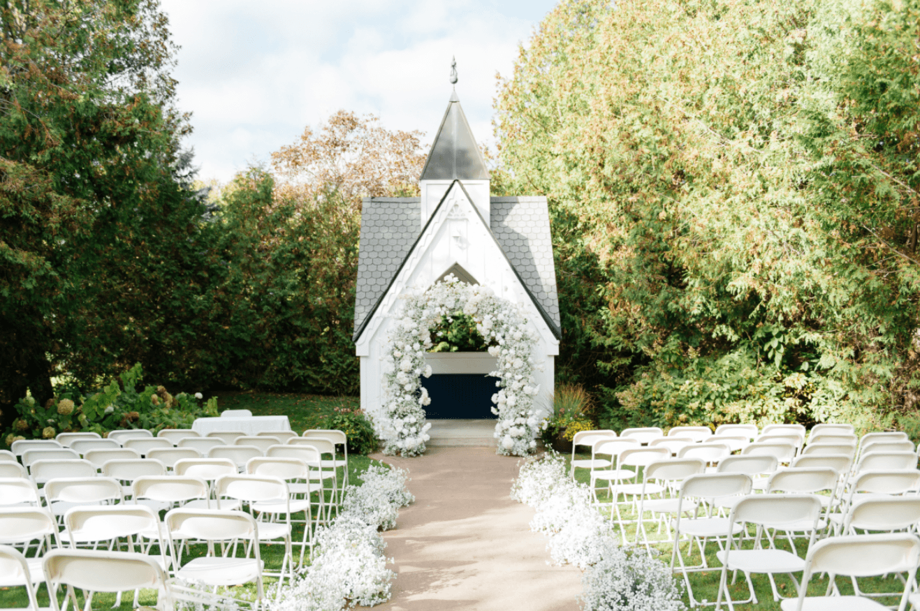 Royal Ashburn Golf Club: A Premier Wedding Venue in Durham Region - www.theweddingring.ca - listings -