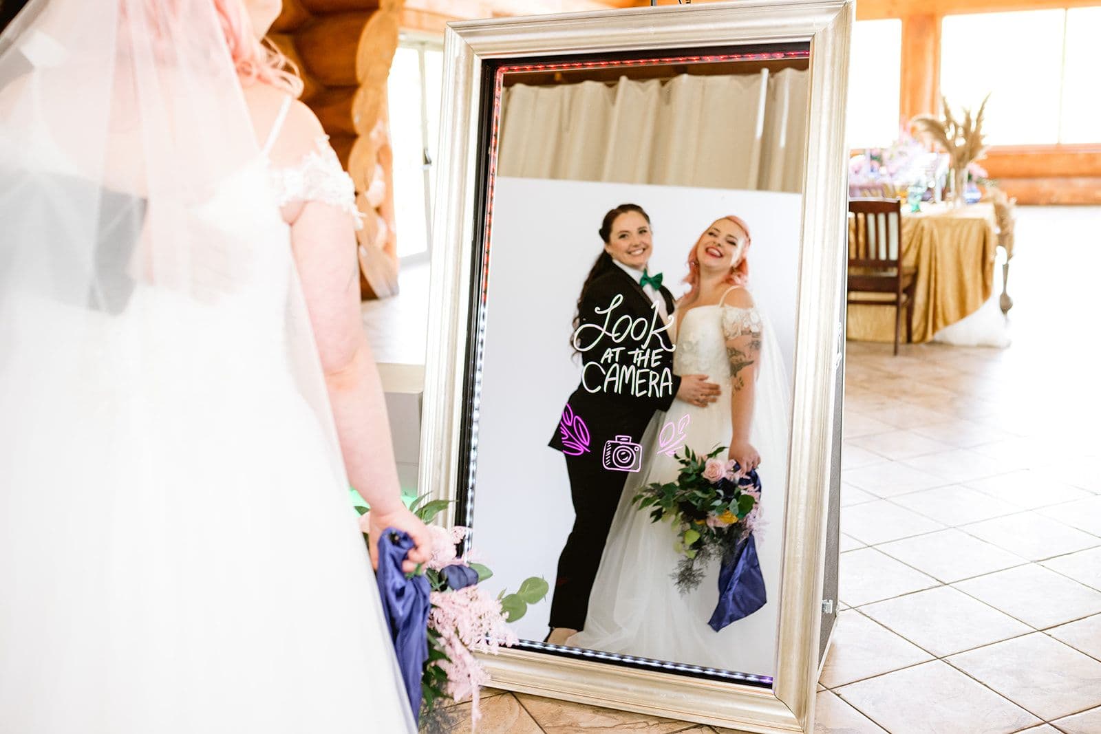 Picture Us Photo and Video Experiences - www.theweddingring.ca - listings -