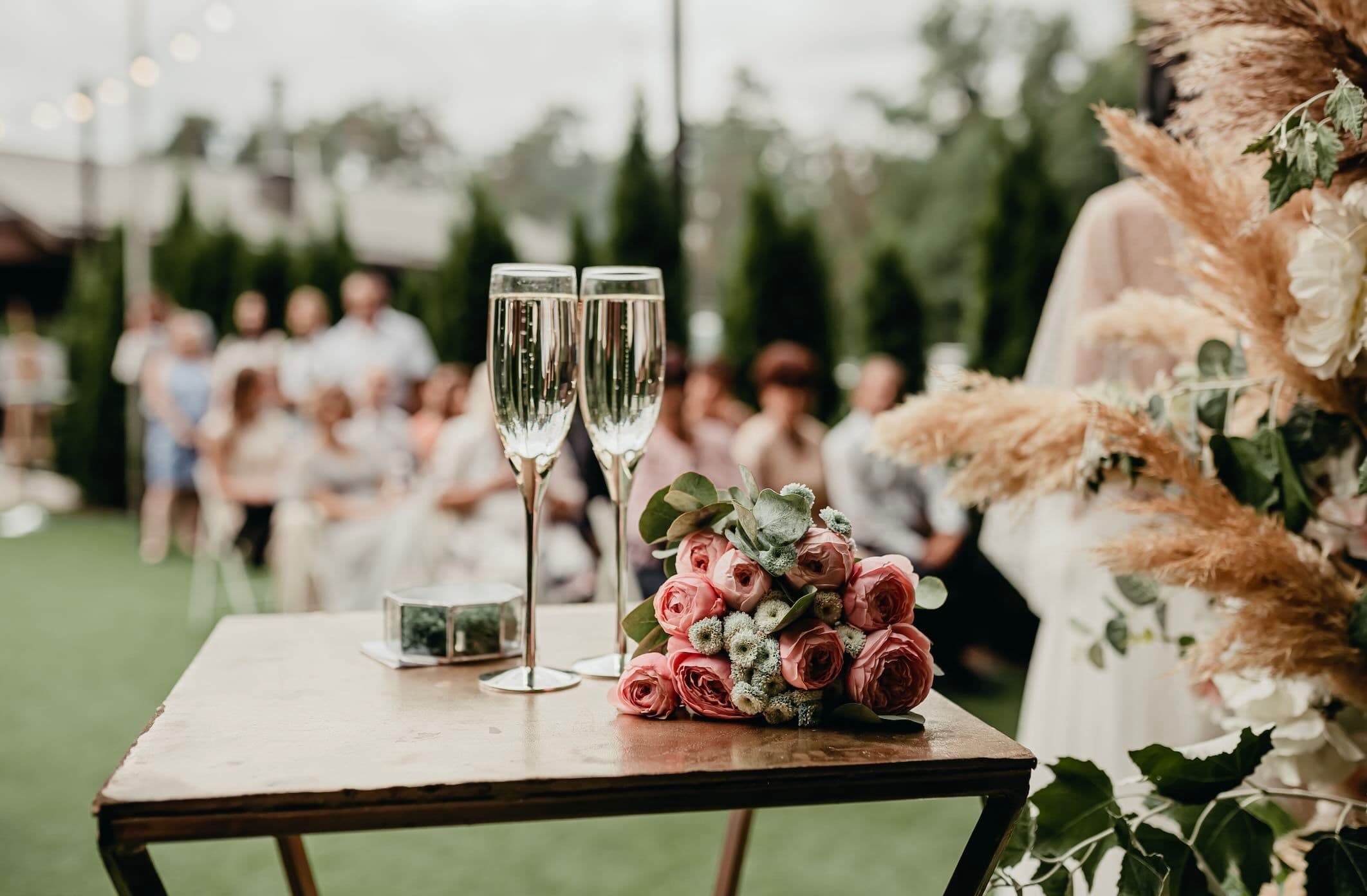 Heather Lane Ceremonies - www.theweddingring.ca - listings -