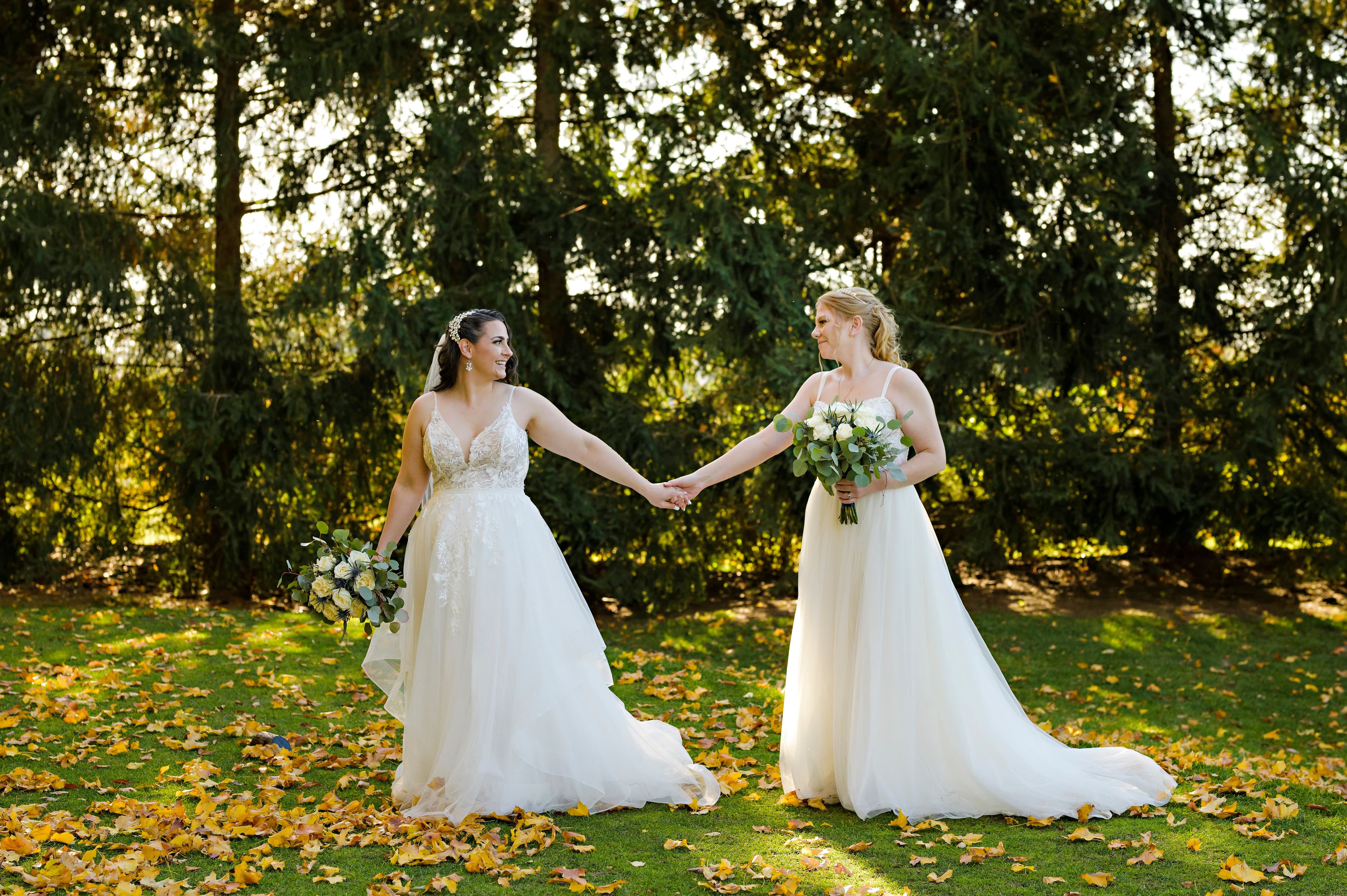 The Wedding Ring, HRM Photography, Caradoc Sands Golf Club, London wedding photographer, Strathroy wedding venue, wedding venue