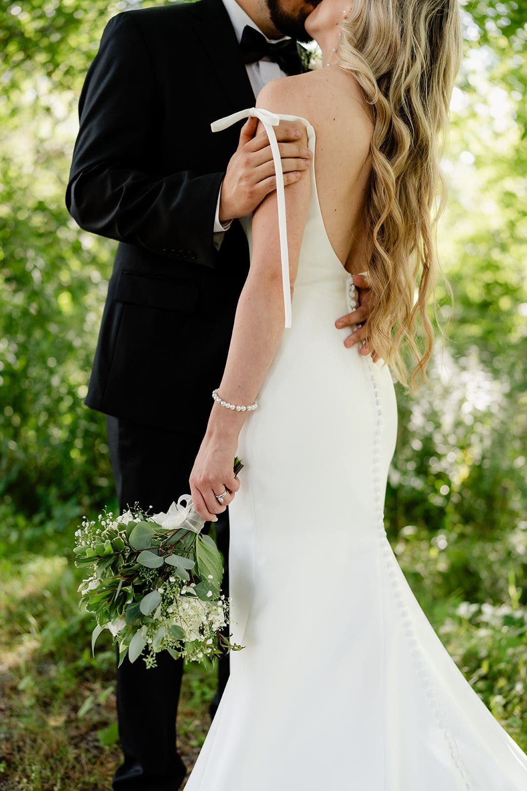 Ontario Wedding Photography | Michelle Betlem Photography - www.theweddingring.ca - listings -