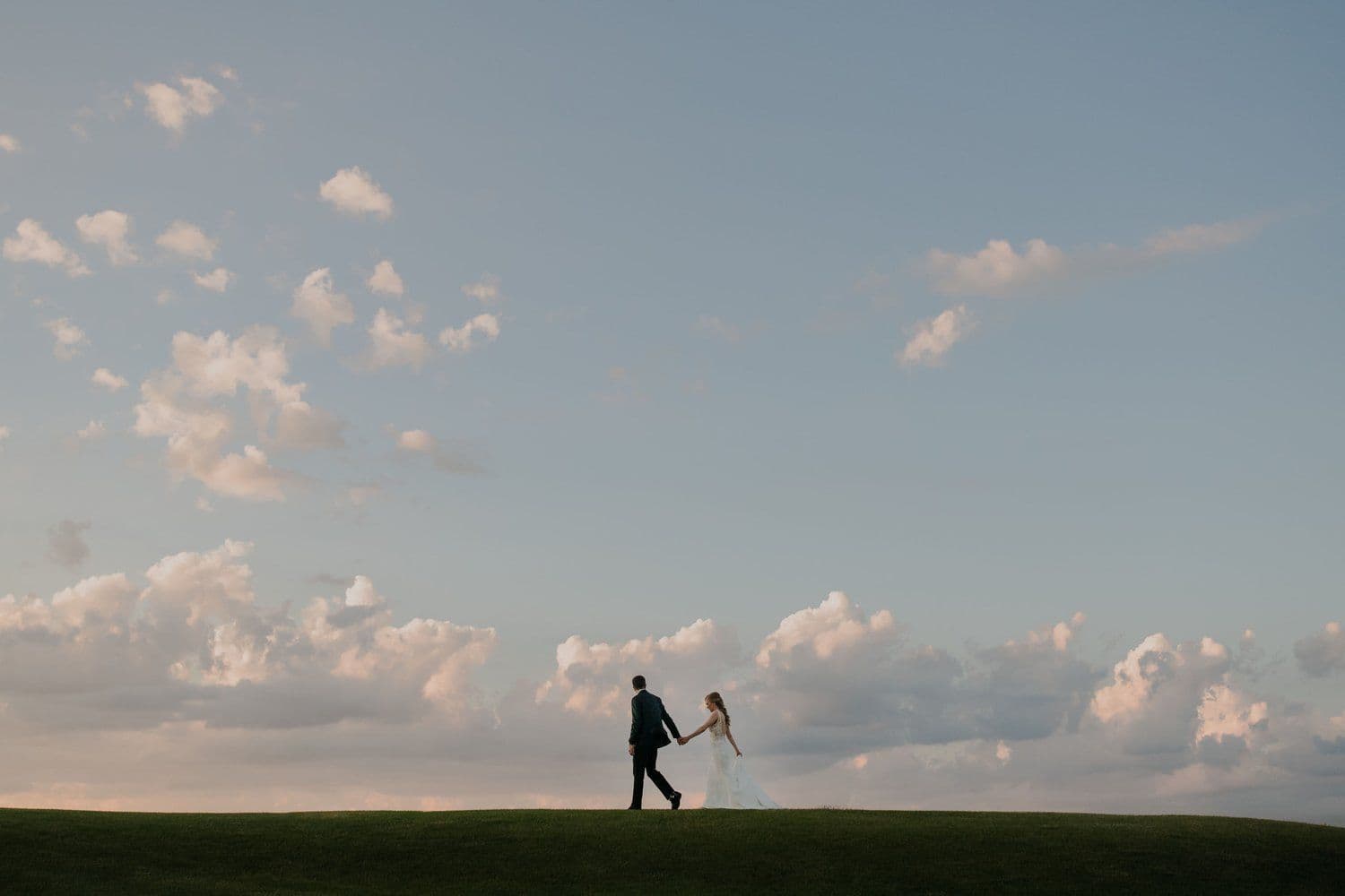 Legends on the Niagara - www.theweddingring.ca - listings -