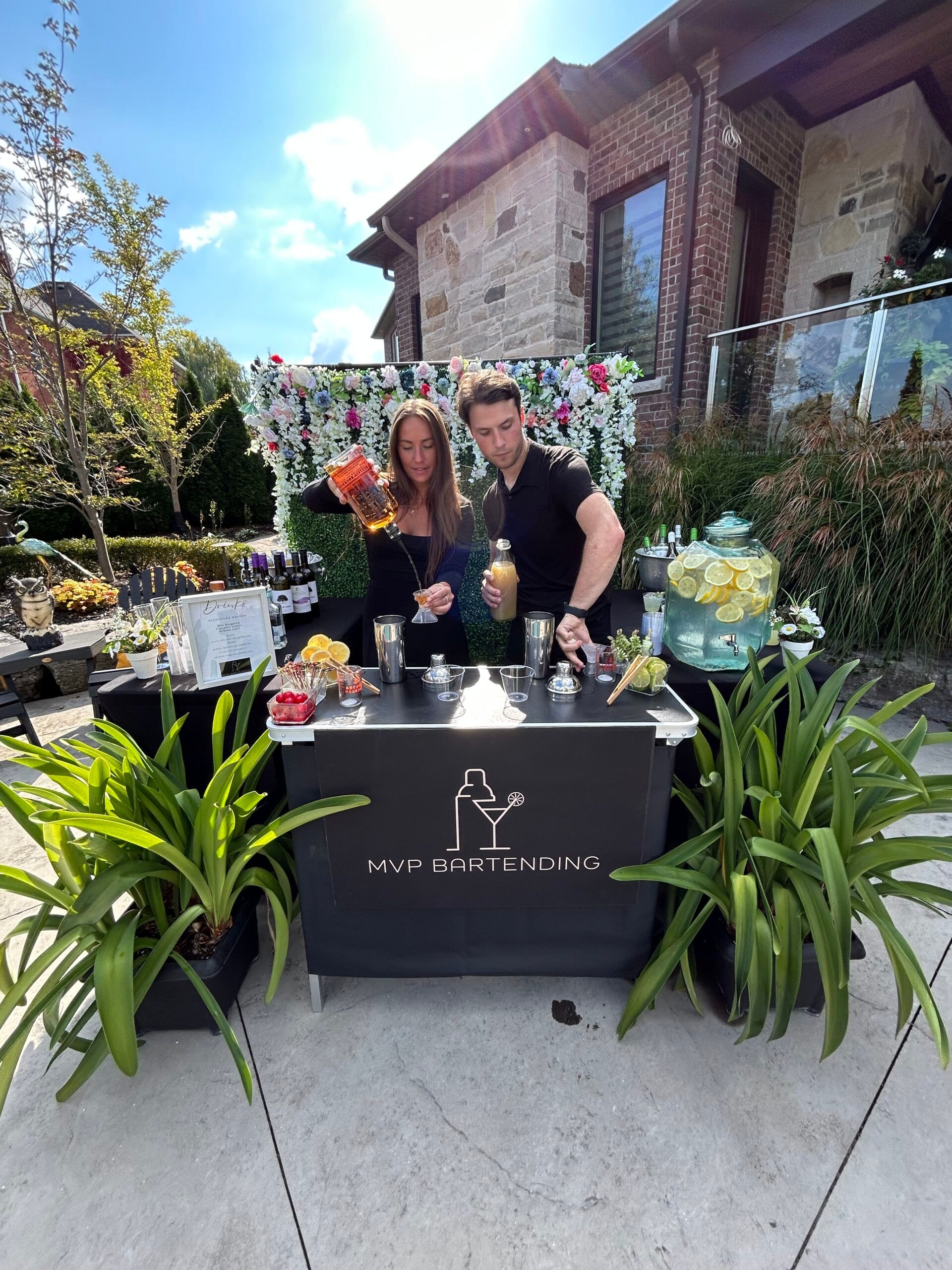 Bartending Package with MVP Bartending - www.theweddingring.ca - listings -