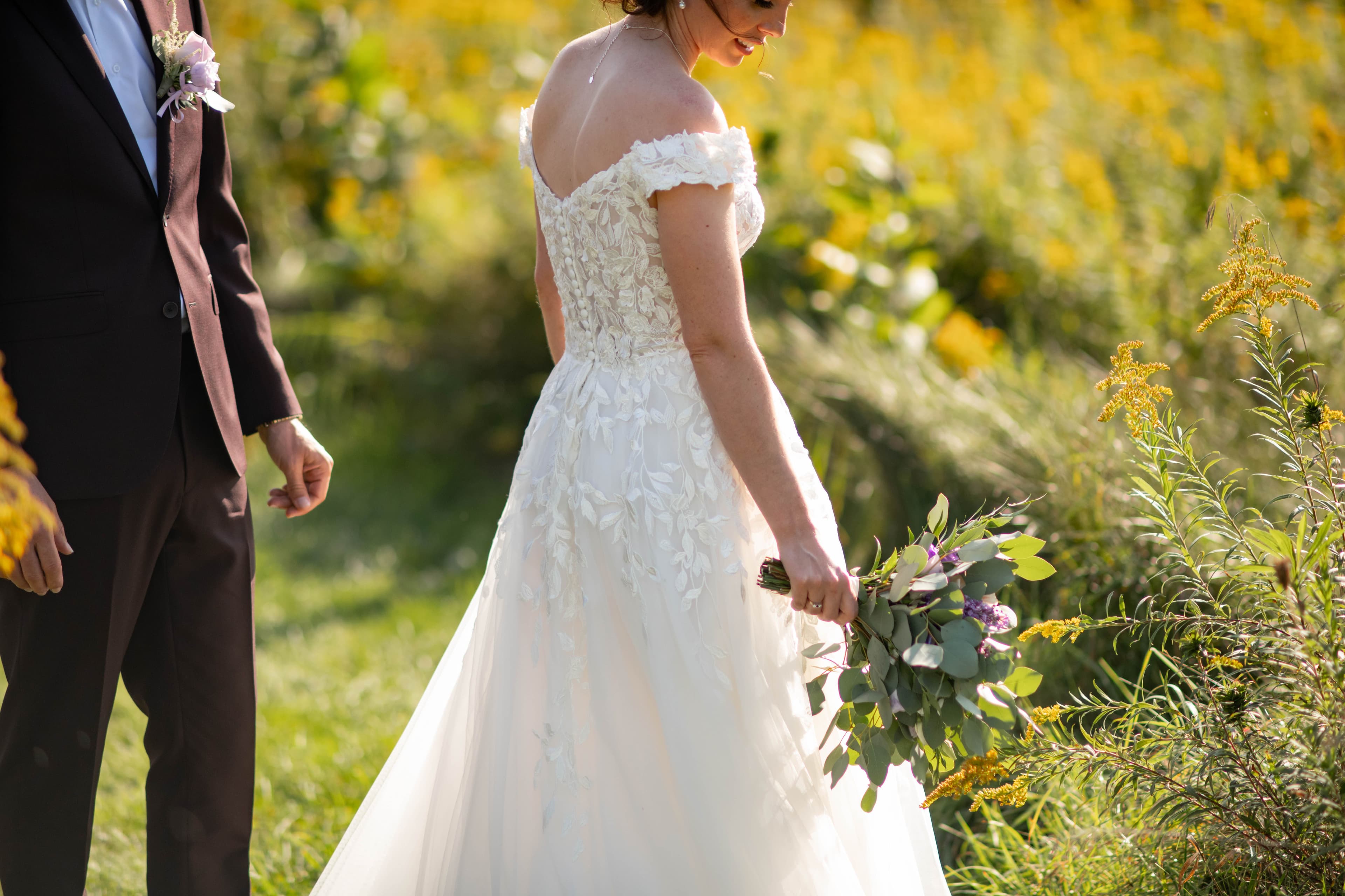 Cambridge Butterfly Conservatory - www.theweddingring.ca - twr listings -