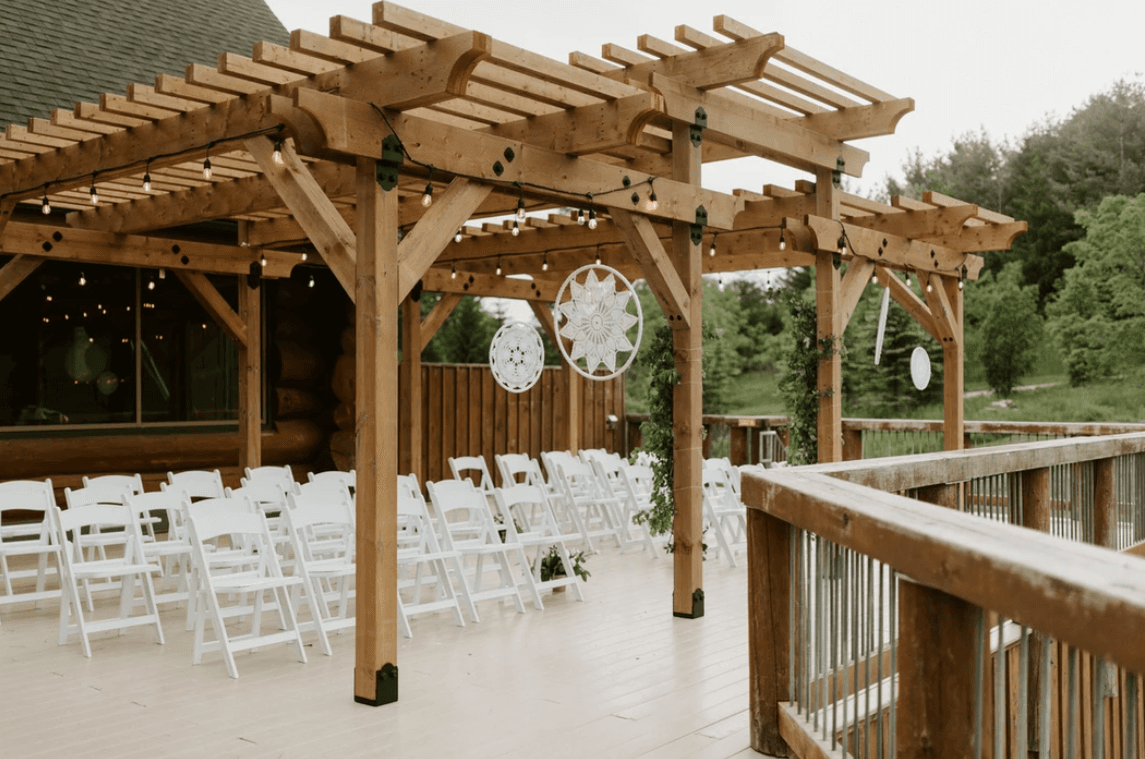 Pine Valley Chalet - www.theweddingring.ca - listings -