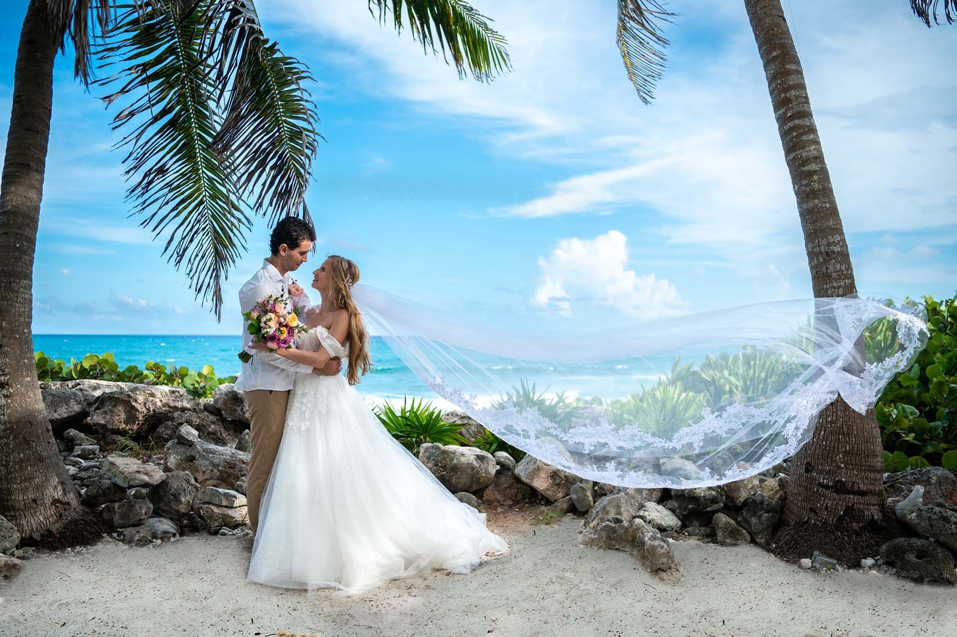 updatedtwr - Make Your Love Story Never End - www.theweddingring.ca - twr listings
