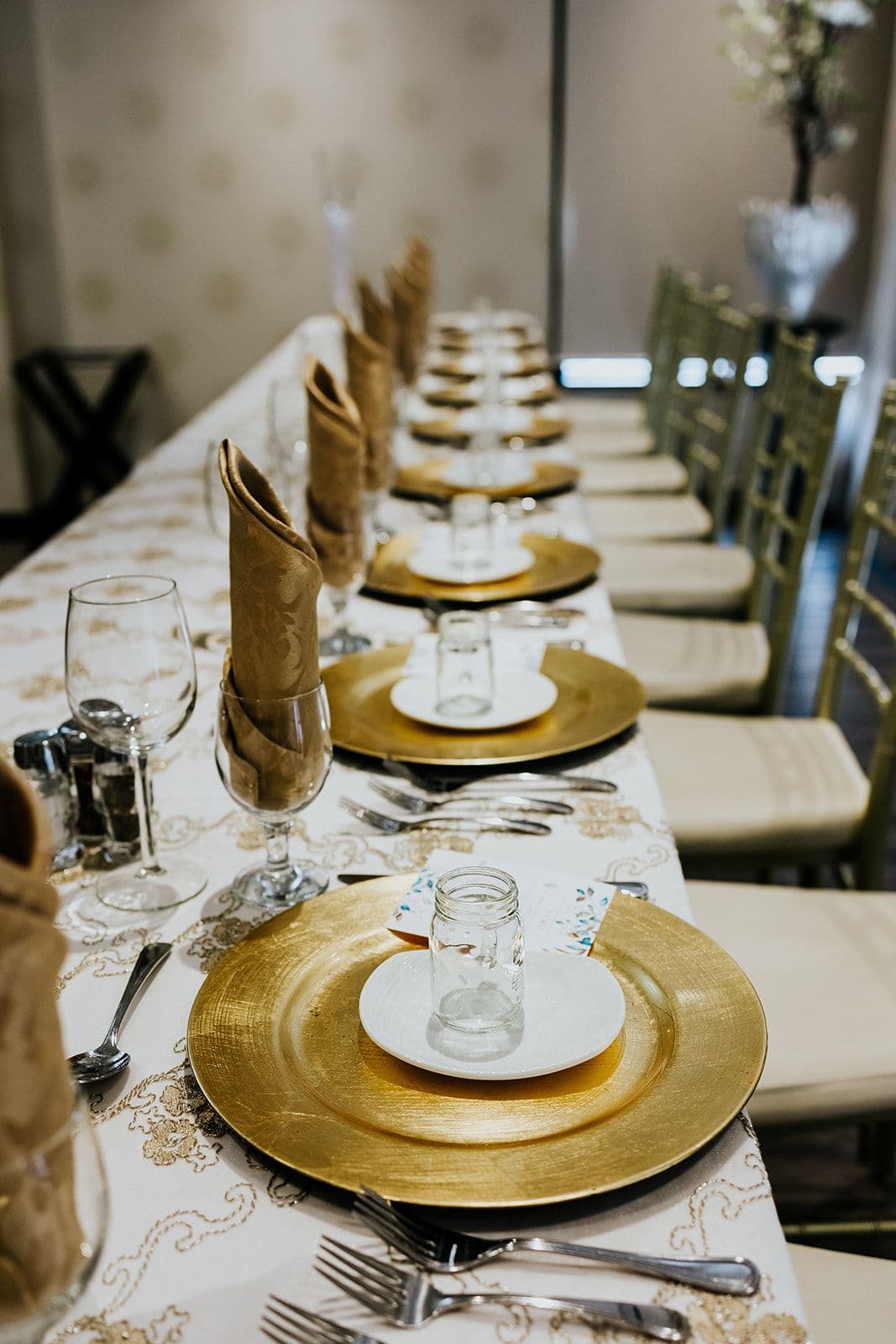 C Hotel by Carmen's, Hamilton wedding venue, Fedora Media, Cambridge wedding photographer, the wedding ring, wedding table set with plates and favours