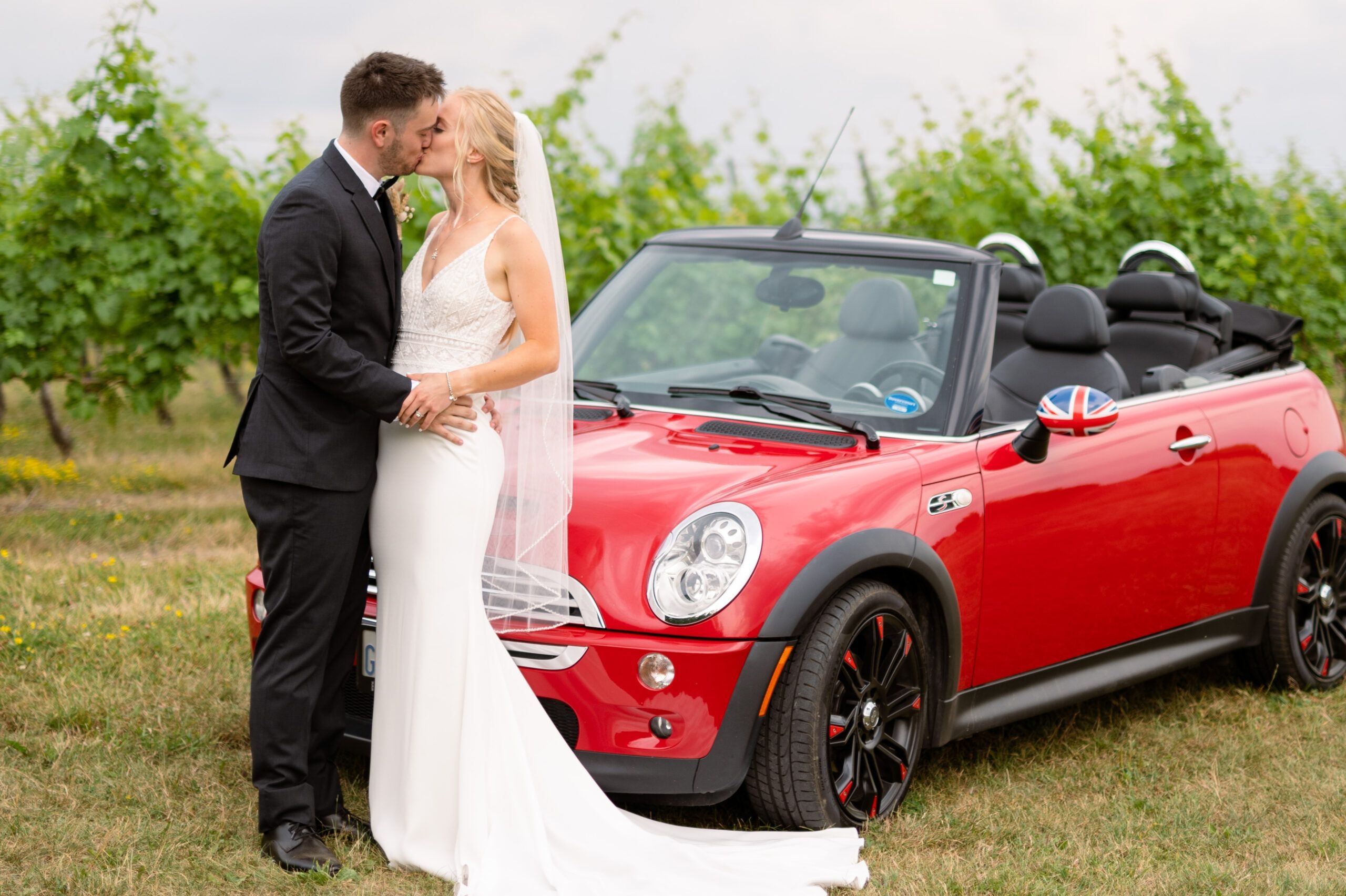 Soft Neutrals | Rebecca & Eric {Real Wedding Story}