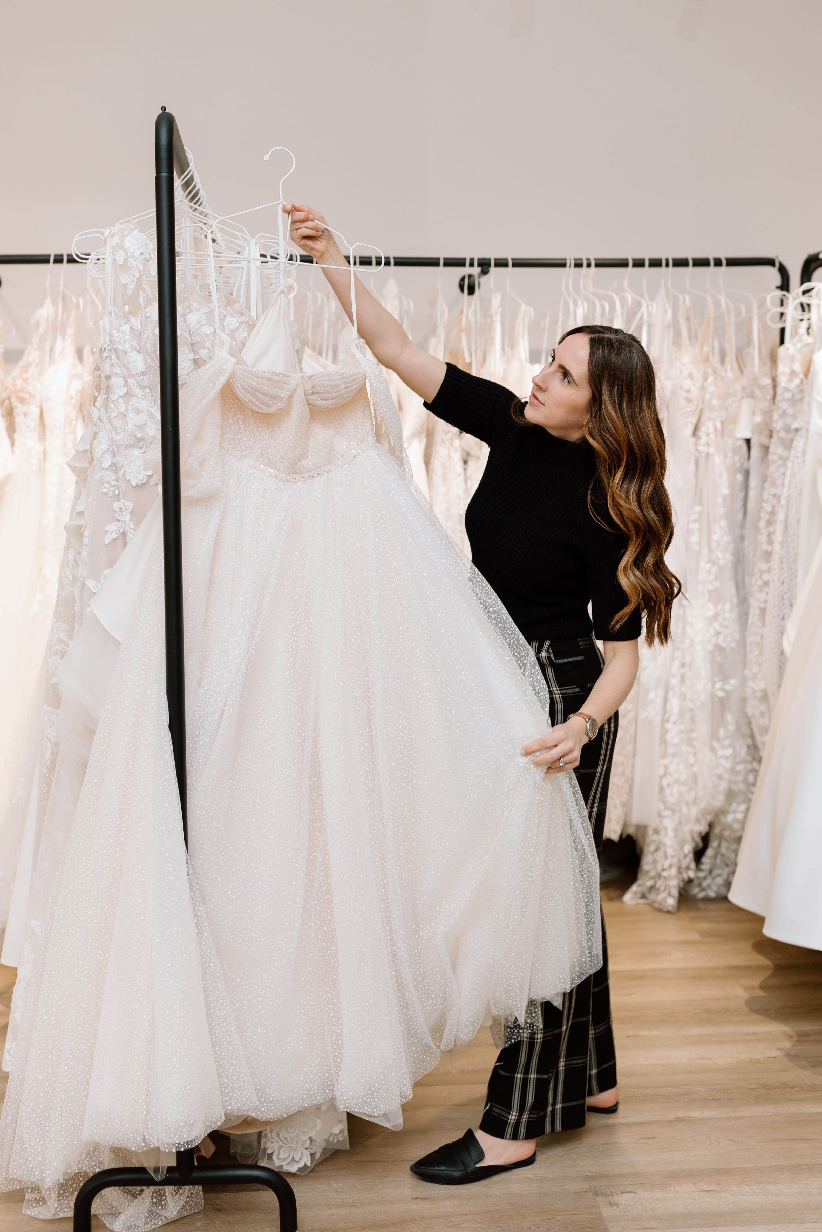 Sarah-Bell-Photography_FT_Bridal-Boutiquearah.Bell_.PhotoSarah-Bell-Photography_FT_Bridal-Boutique.CWW_.DTCBIA3