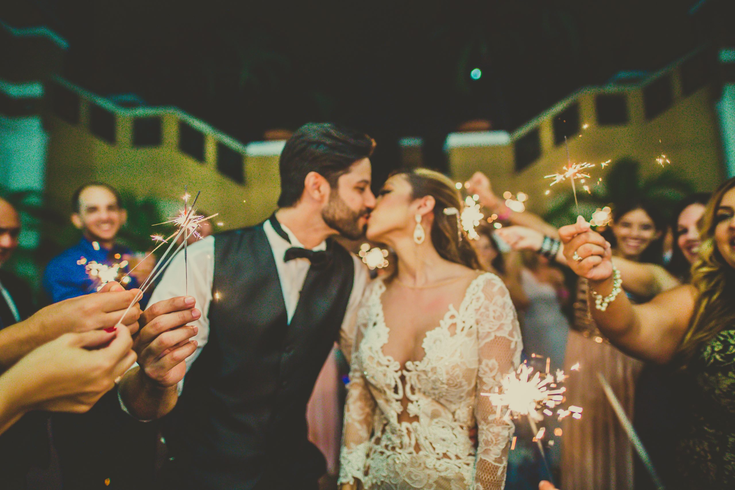 minimony, microwedding