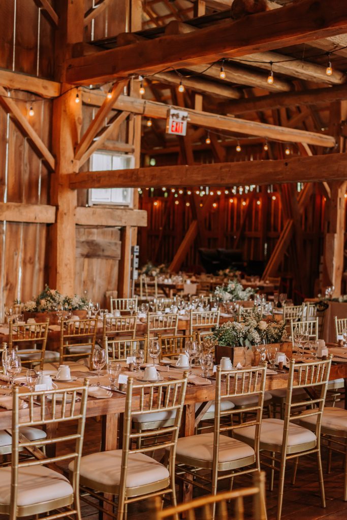 Tent & Outdoor Wedding Locations - TheWeddingRing.ca Rockwood Barn Wedding