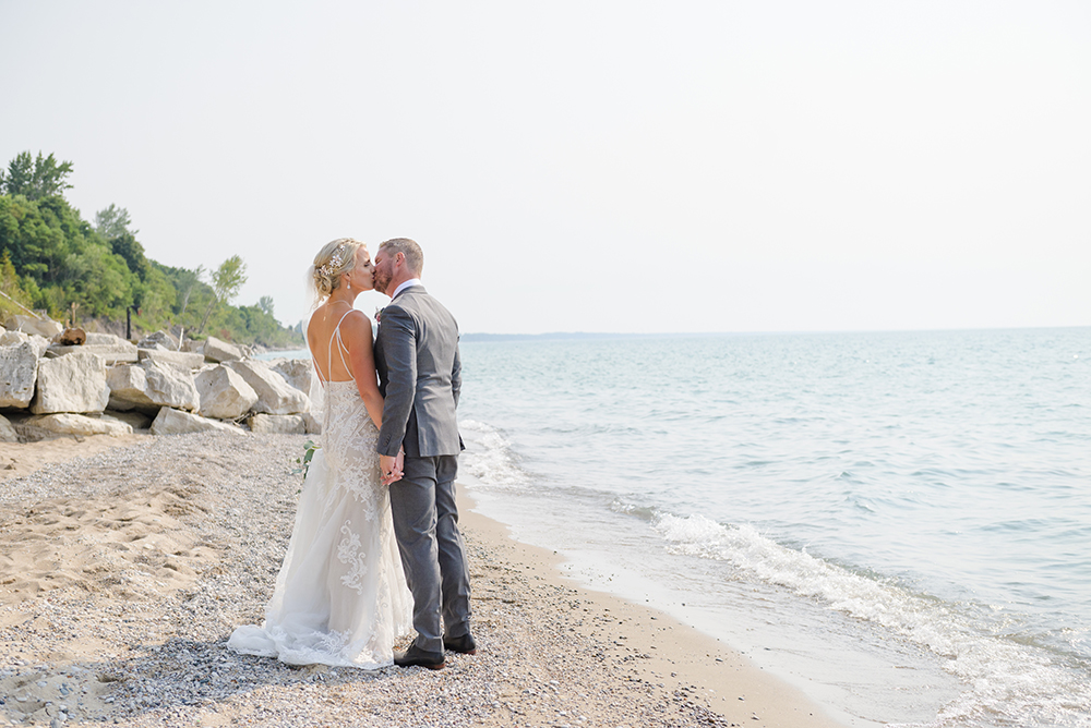 Ontario's West Coast Love | Amanda & Sean Reekers {Destination Wedding}