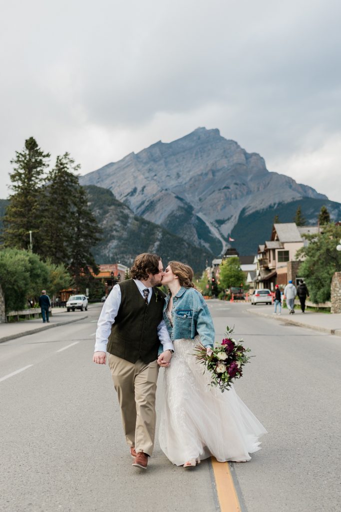 The Wedding Ring, Jess Collins Photography, Kitchener Waterloo Wedding Photographer, Banff Alberta, Destination Wedding, Bride and Groom getting married in front of the Rocky Mountains. Rocky Mountain Elopement