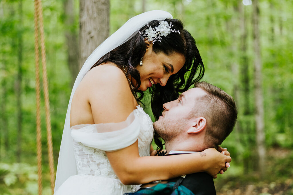 Classic And Simple Wedding Whistle Bear