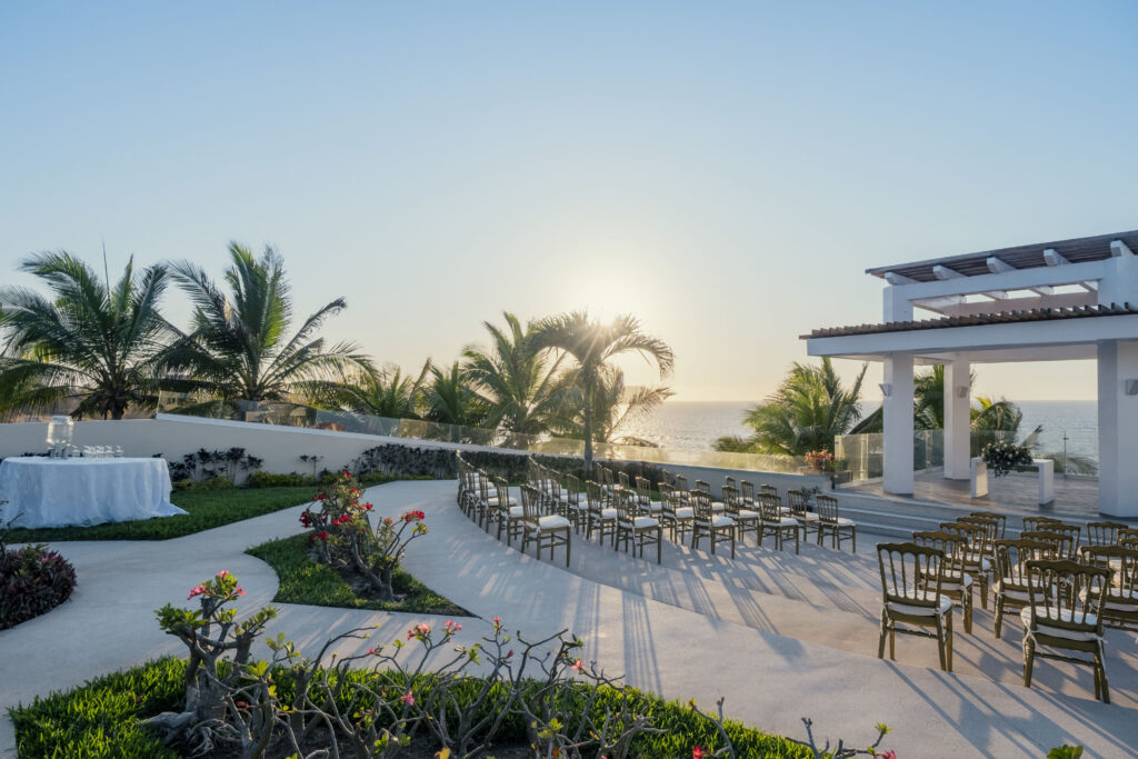 8 TIPS TO HOSTING AN ECO-FRIENDLY DESTINATION WEDDING