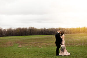Marcie Costello Photography, Cambridge Butterfly Conservatory, Timeless and elegant wedding
